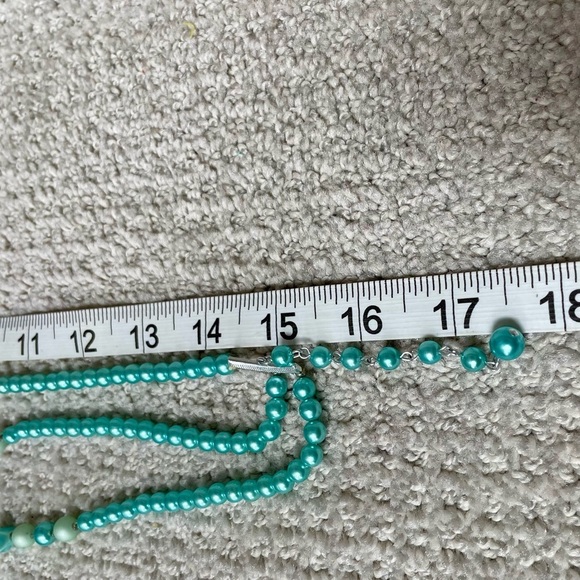 Mid Century 60's Aqua Blue Green Beaded Tri Strand Necklace Clip Earring Set - Picture 5 of 9